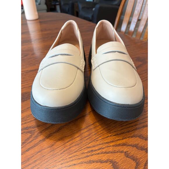 Fitflop Beige Loafers - Picture 2 of 7